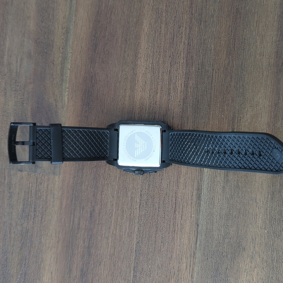 Men's Watch - Picture 4 of 5